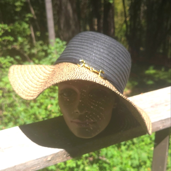 Handmade Accessories - Black n Tan stunning "Jackie O" style sun hat 8" x16"